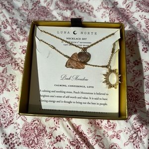 Luna Norte necklace set